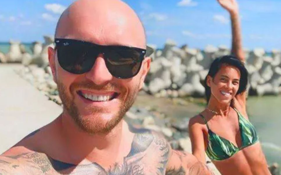 Cătălin Bordea nu fuge de &icirc;nt&acirc;lnirile cu Livia și cu Spike. La aproximativ un an de la divorț, comediantul se declară pregătit pentru a le ține piept
